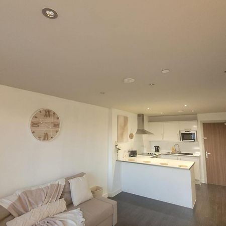 Amazing London 1 Bedroom Flat In Astral House As18 Norbury  Exteriér fotografie