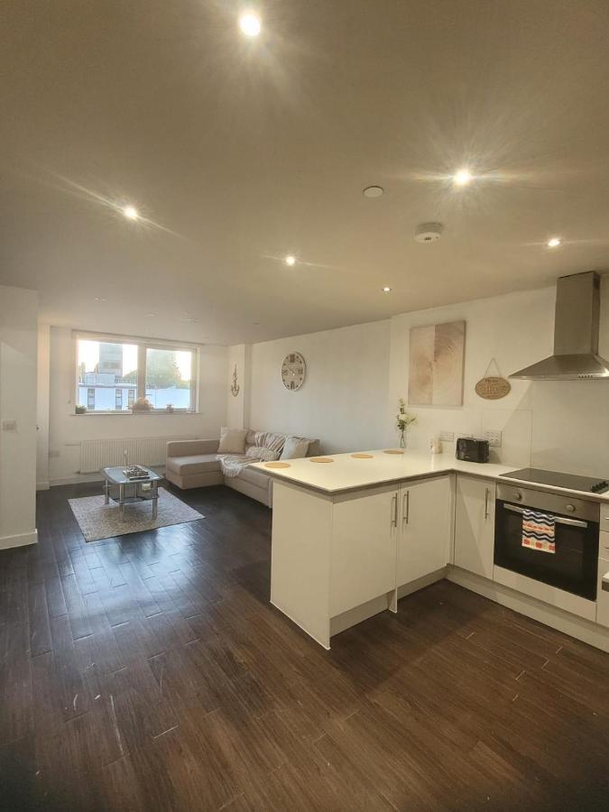 Amazing London 1 Bedroom Flat In Astral House As18 Norbury  Exteriér fotografie